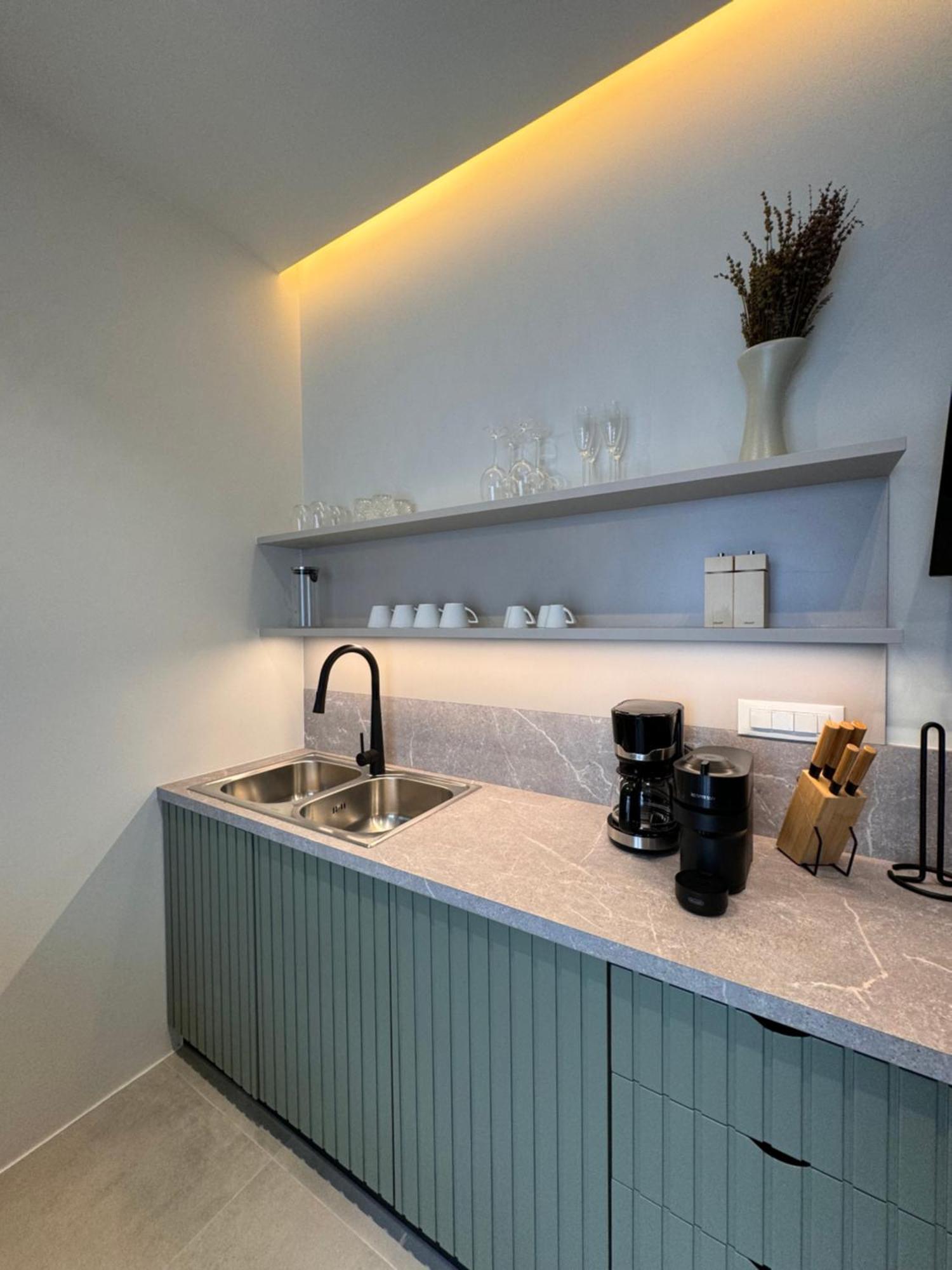 Poema Antiparos Aparthotel ภายนอก รูปภาพ